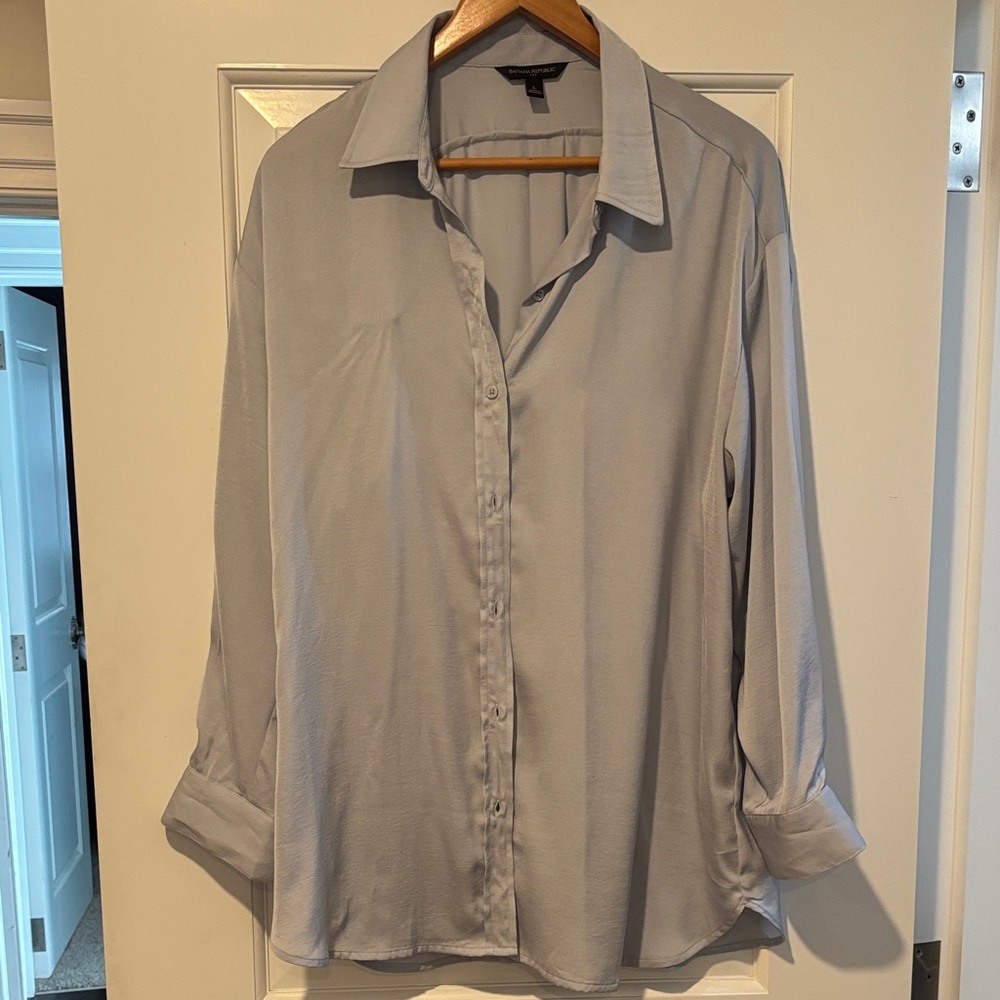 Banana Republic Light Gray Blouse